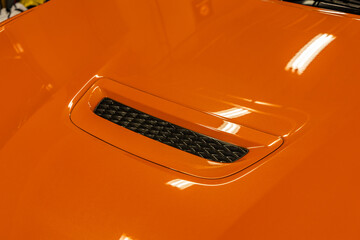 自動車の空気取り入れ口　Air intake of private car