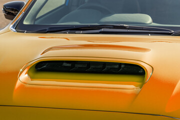 自動車の空気取り入れ口　Air intake of private car