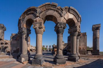 Obraz premium Ruins of Zvartnots Cathedral in Etchmiadzin, Armenia 