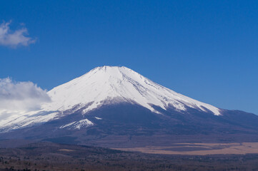 山梨県の富士山と山中湖