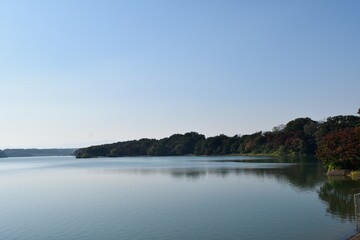 10月秋晴れ 多摩湖湖畔