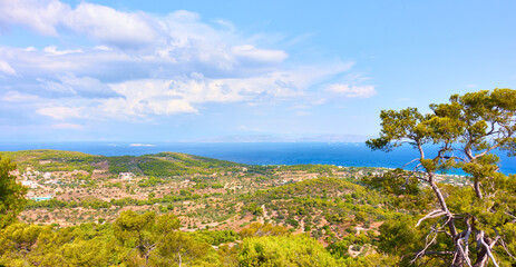 Fototapeta na wymiar Panoramic view of the coast of Aegina Island