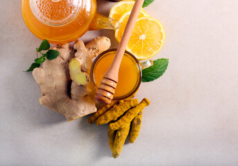 turmeric and ginger, honey and lemon tea