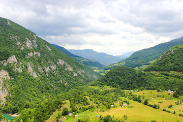 Naklejka na ściany i meble Черногория, каньон реки Тара, река Тара (Montenegro, Tara river canyon, river Tara )