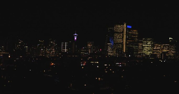 calgary skyline at night