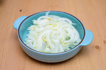 sliced ​​onion in a bowl