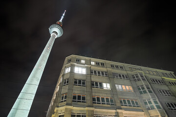 Berlin Fernsehturm bei nacht © Glaschi
