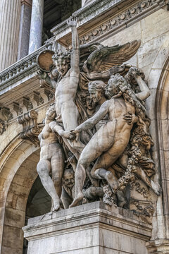 Sculpture 'Dance' by Jean-Baptiste carpeaux, on the facade of the Paris Grand Opera