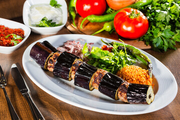 eggplant kebab, patlıcan kebabı 