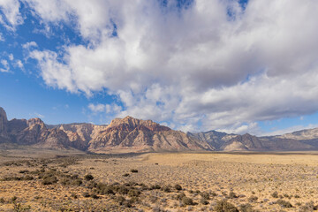 Fototapeta na wymiar Sunny view of the beautiful landscape of Red Rock Canyon Overlook