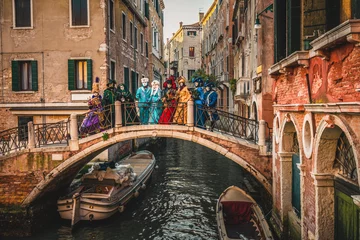 Zelfklevend Fotobehang Tourists dressed for carnival in Venice, Italy © Pawel Pajor