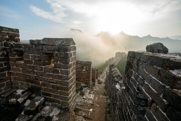 Great Wall in China，The Great Wall and the beautiful clouds in the morning