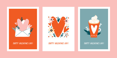 Fototapeta na wymiar Set of Valentine's day greeting cards with hand drawn decorative elements.