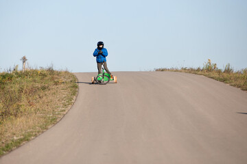 Obraz premium drift trike, drift trike coming down, trike drifting