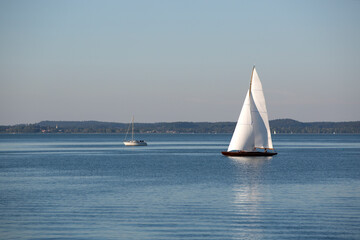 Fototapeta premium Sailboats at the Bavarian lake Chiemsee, Germany