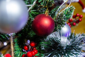 Obraz na płótnie Canvas christmas tree with decorations, christmas tree decorations