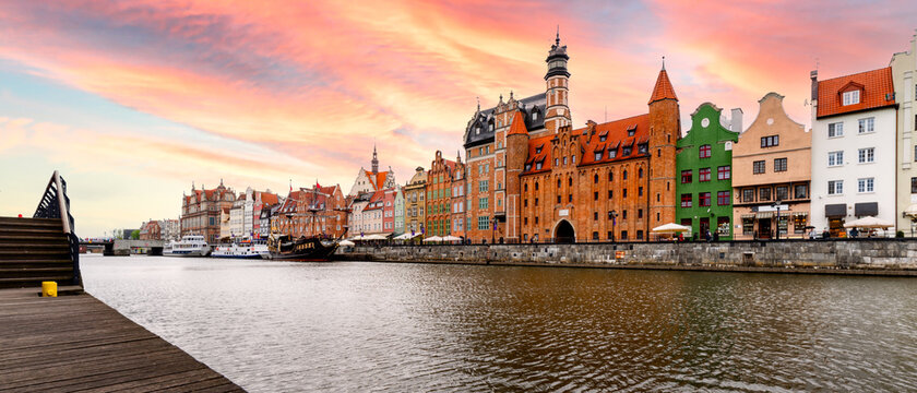 Sunset over the Motława River in Gdańsk