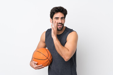 Obraz premium Basketball player man with beard over isolated white background whispering something