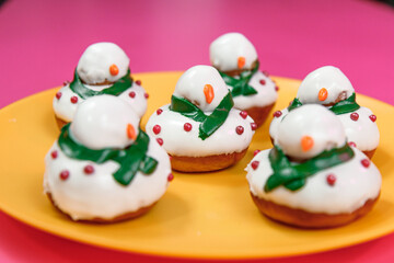 Snowman donuts