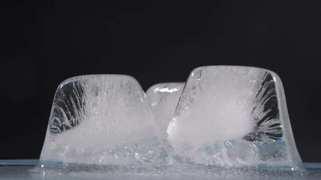 ice cube melting time lapse 4k