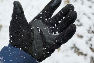 hands in snow