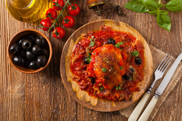 Traditionally made chicken in tomato sauce cacciatore.