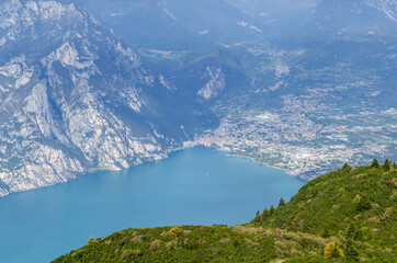 Dolomity jezioro Garda  © wedrownik52