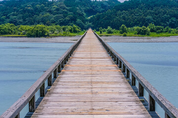 Fototapeta premium 静岡県の蓬莱橋