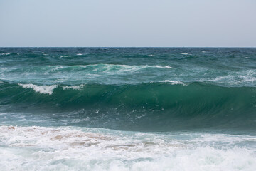 Fototapeta na wymiar waves on the beach