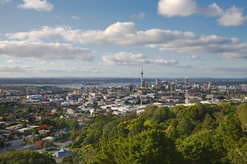 Fototapeta na wymiar Auckland, New Zealand city panorama, viewed from Mount Eden
