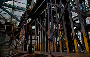 炭鉱施設　第一立坑櫓