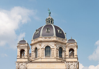 Obraz premium Top of Natural History Museum in Vienna
