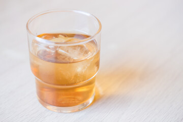 コップに入ったお茶
