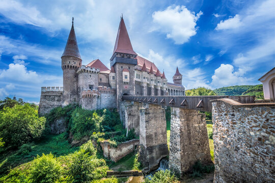 Corvin Castle, Hunedoara, Transylvania, Romania.
Hunyad Castle was laid out in 1446. Castelul Huniazilor in romanian.