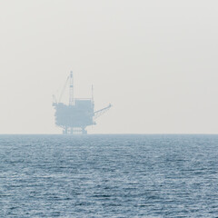 Fototapeta na wymiar Oil platform, offshore platform, or (colloquially) oil rig, California, Usa, America