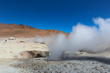 Geyser of Sol de Mañana in Bolivia, accross the border of El Tatio in Chile. Often visited from Uyuni and Tupiza on jeeptours to Eduardo Avaroa National Reserve