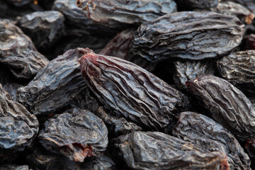 black raisins macro detail closeup