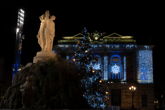 3 graces statue and Chrismas lights on opera in Montpellier, France