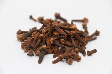 Cloves