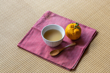 葛湯　 Hot sweet drink of kudzu starch gruel Japan