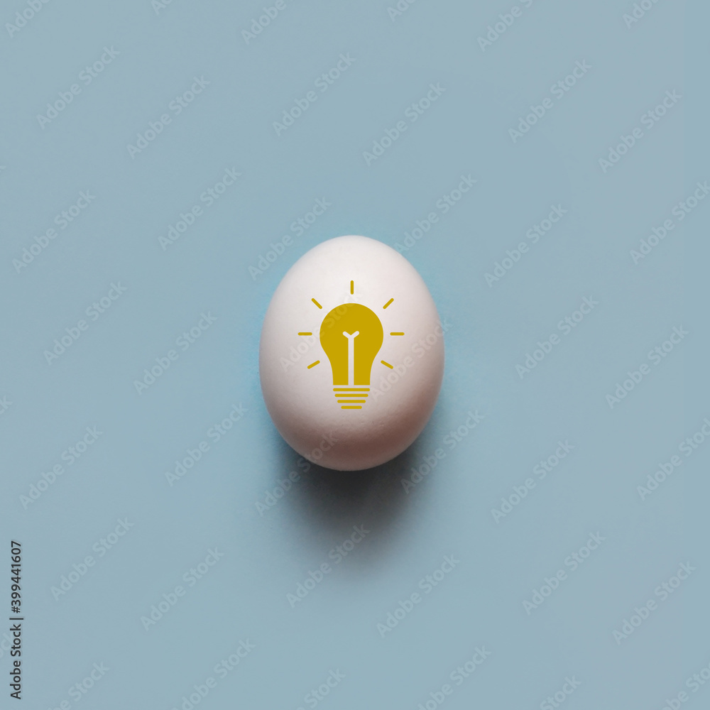 Aufkleber egg with a light bulb pattern. symbol of the origin of a creative idea