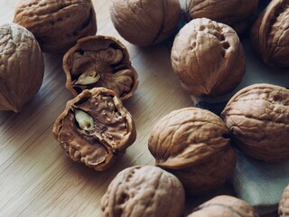 신선한 자연 유기농 견과류 호두 
