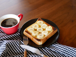 バナナトーストとコーヒー