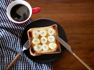 バナナトーストとコーヒー
