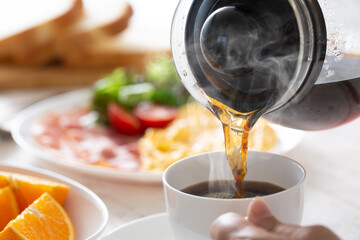 朝食のコーヒー　洋食　朝の食事