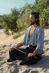 Samurai. Ronin. The character