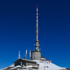 Obraz premium Turkey Radio and Television Corporation, Television and Radio transmitter station. Erzurum Palandoken mountain.