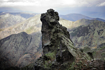 Dia lluvioso al aire libre en la montaña de gredos, 