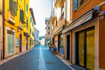 Fototapeta na wymiar Peschiera del Garda historical street view in Italy