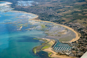 oleron island aerial view in atlantic ocean ile d'oléron dans l'océan atlantique vue du ciel et...